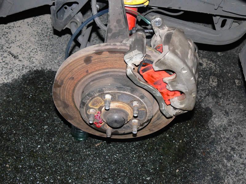 BF_XR6_Turbo_Caliper_Fitting_11_6_7_2011.jpg