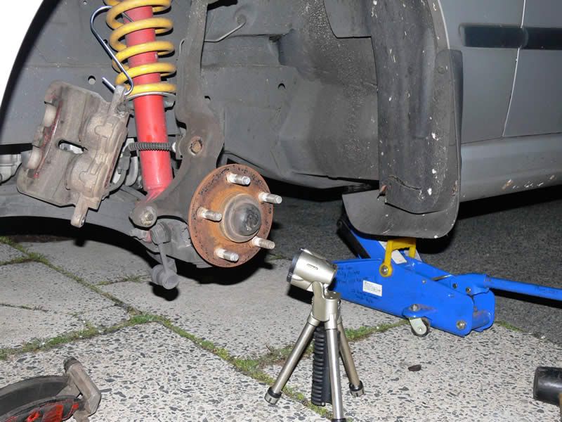DBA400_Disc_Fitting_04__12_7_2011.jpg