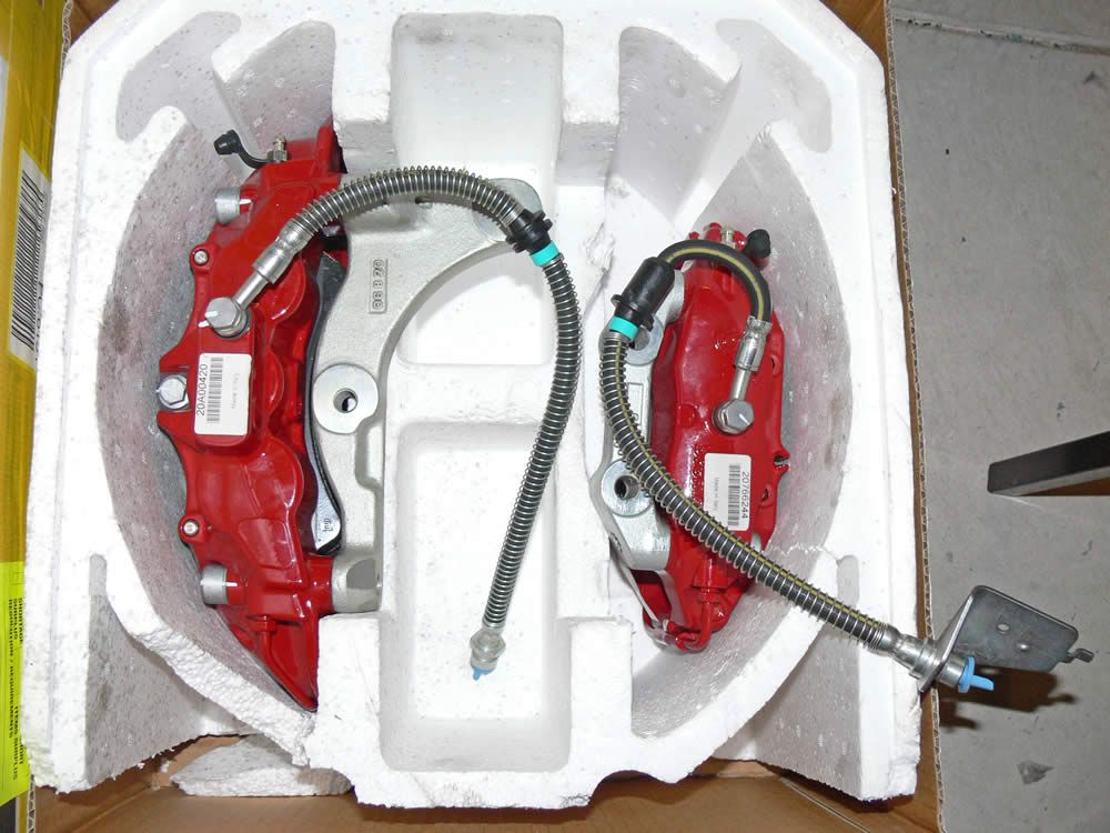 03_Brembo_Calipers_5_9_2011.jpg