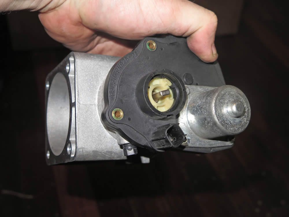 FPV_Tornado_Ute_26_15_10_2015.jpg