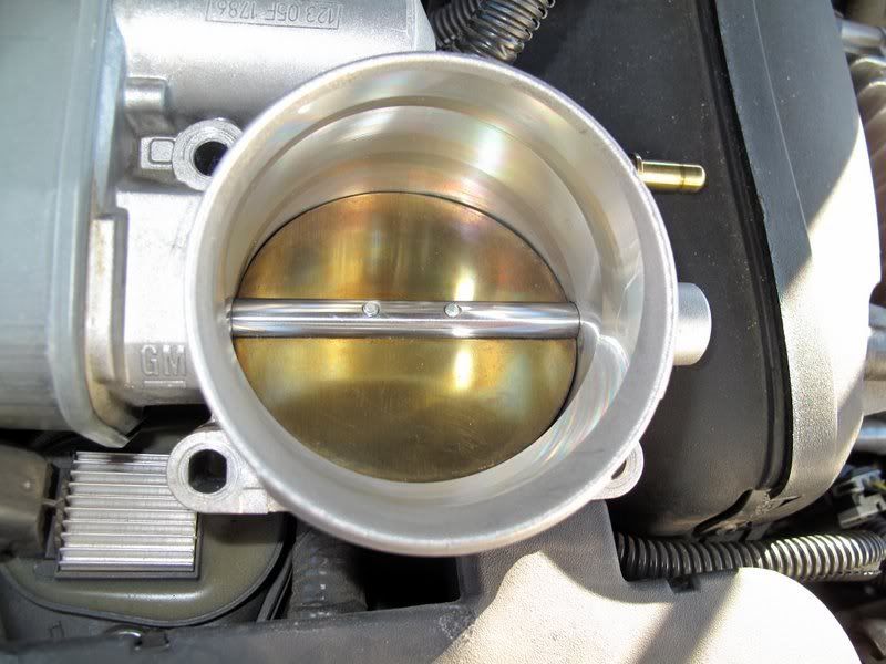 [SOLVED] Before and after cleaning of throttle body pics Chevy TrailBlazer, TrailBlazer SS