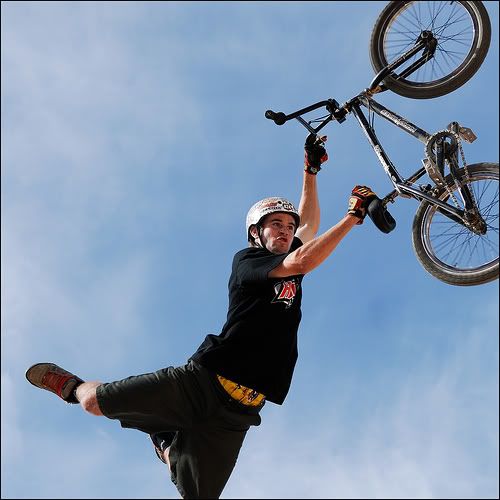 Obrázok “http://i260.photobucket.com/albums/ii26/flyridaa/bmx.jpg” sa nedá zobraziť, pretože obsahuje chyby.