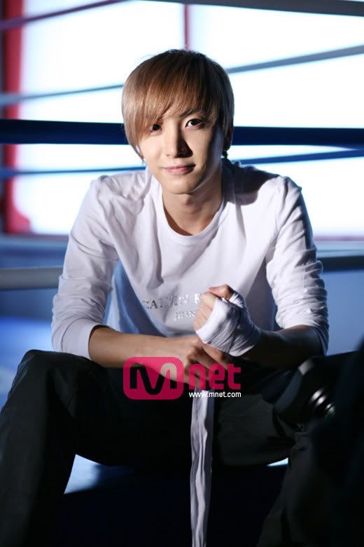 009.jpg Leeteuk image by Yukisuzu 009.jpg Leeteuk image by Yukisuzu