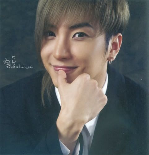 020.jpg Leeteuk image by Yukisuzu 020.jpg Leeteuk image by Yukisuzu