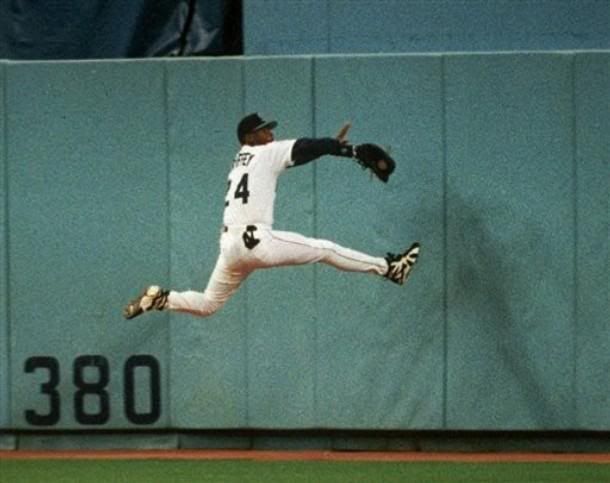 ken griffey jr. catch in kingdom Pictures, Images and Photos