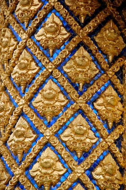 Jewelled column