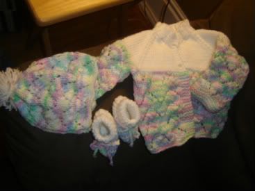 Ripple Eyelet Baby set